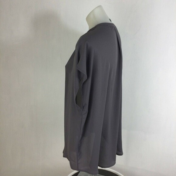Torrid Gail Short Sleeve V-Neck Gray Blouse Top Womens Size Large - Picture 7 of 9